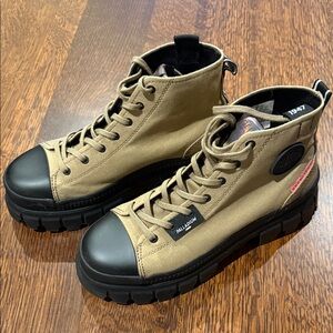 Palladium Women’s Tan Boots with Black Accents